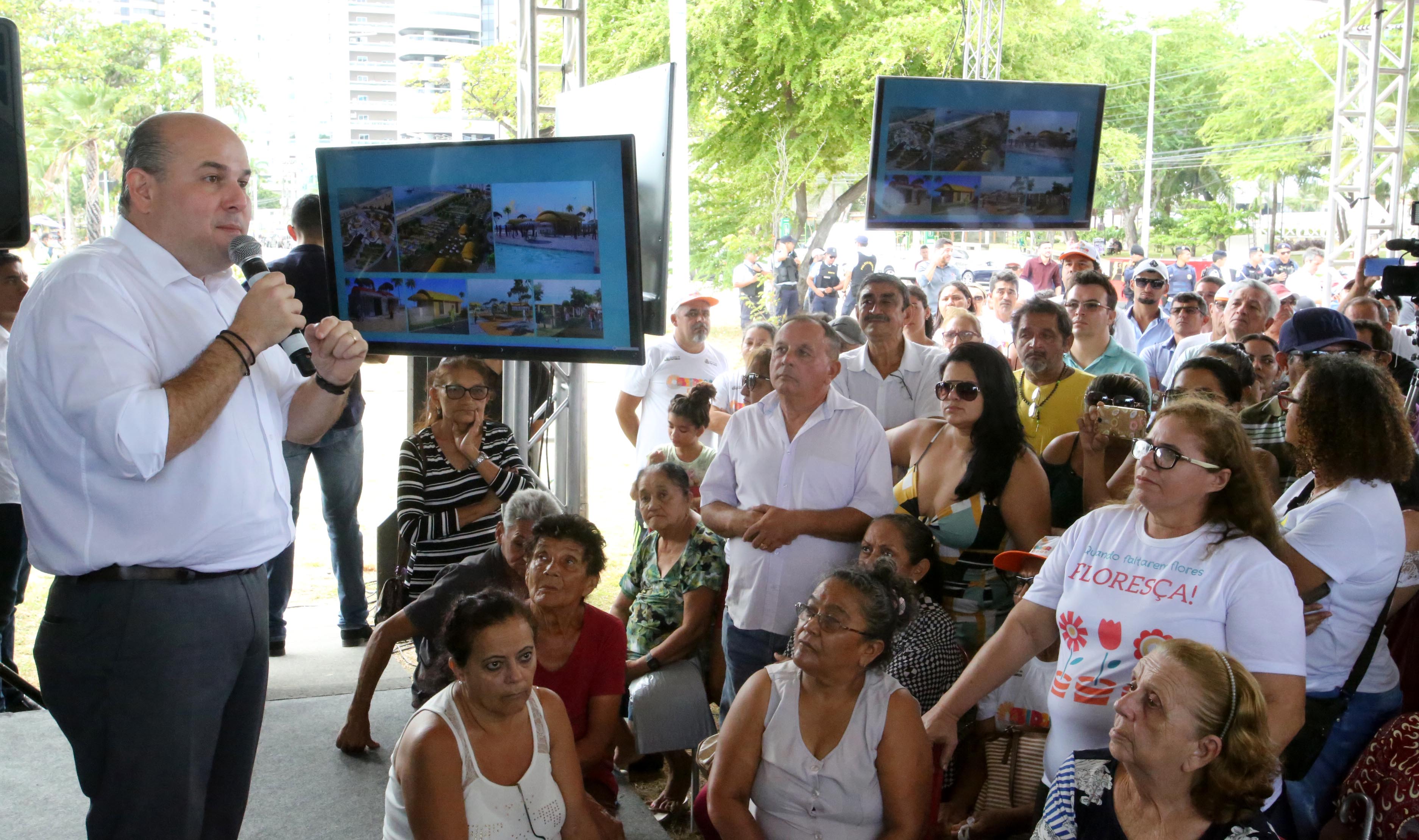 várias pessoas num palco